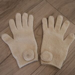 GUESS Knitted Gloves